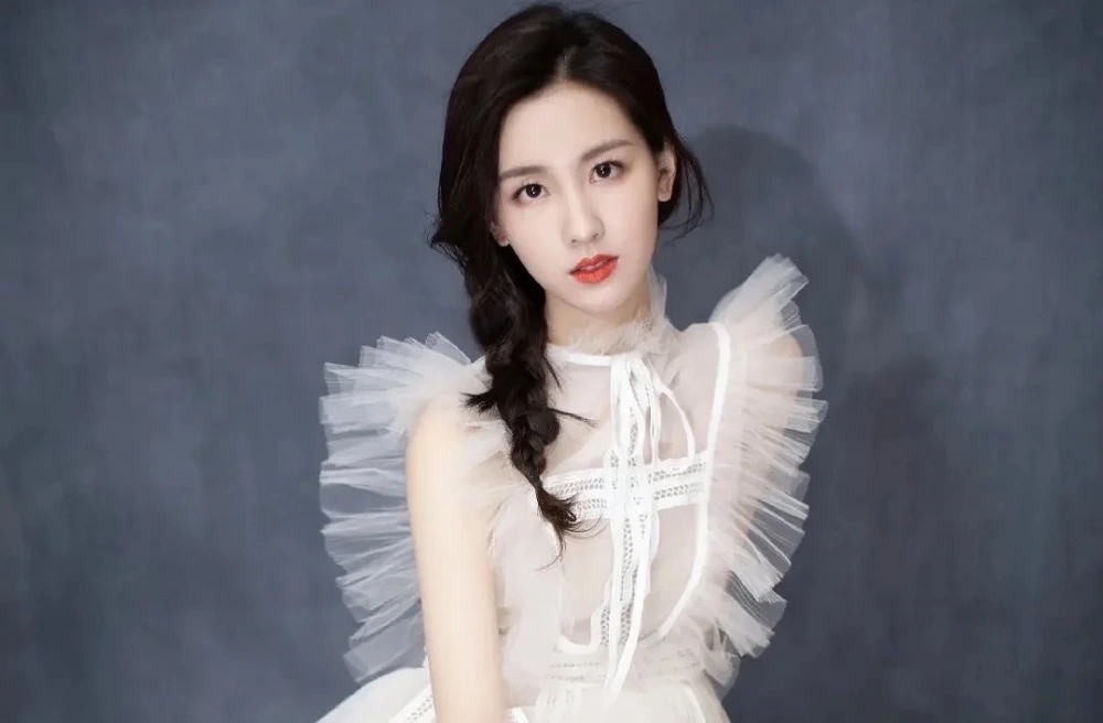 妹妹的女儿失控地大叫,放声大哭
