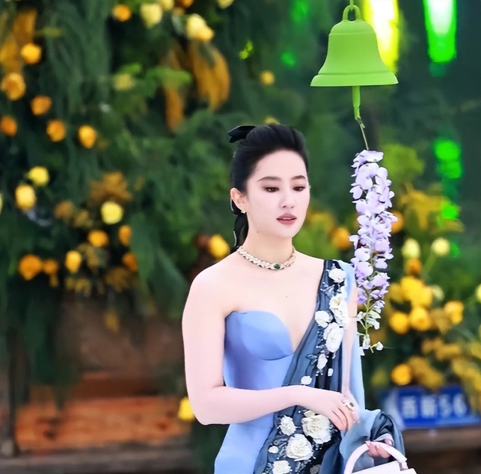 陈乔恩与艾伦:恋爱、婚姻与生活的甜蜜篇章