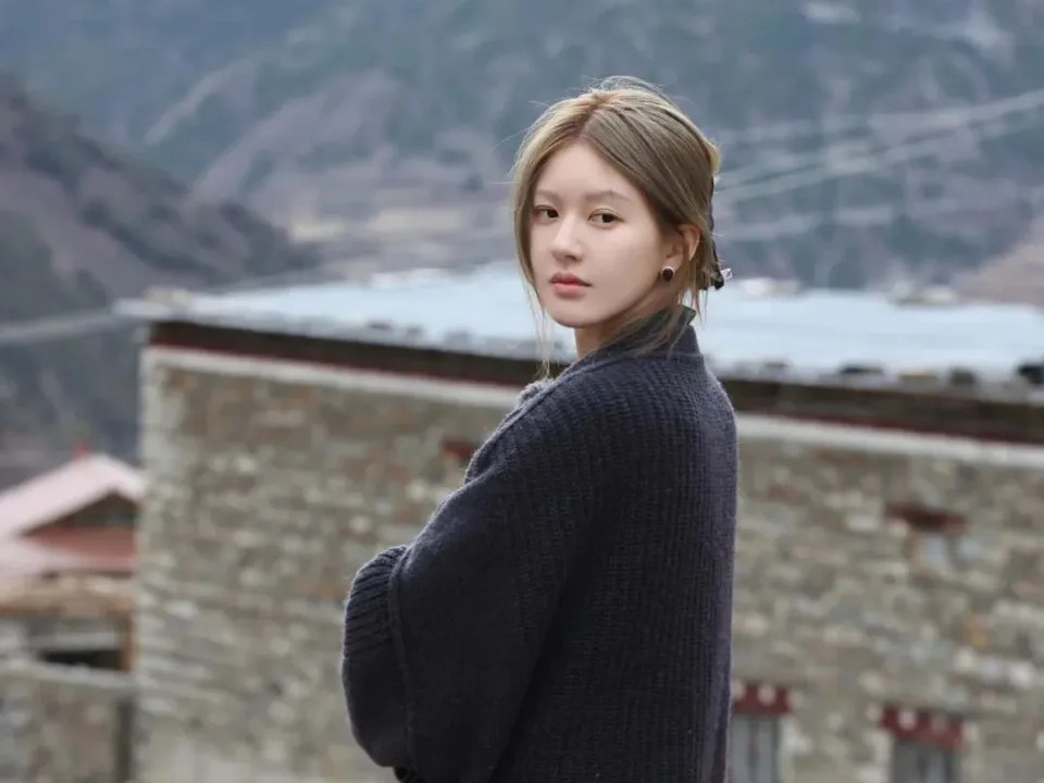女性力量的锋利与光芒:VaVa在《浪姐6》中的宣言与超越