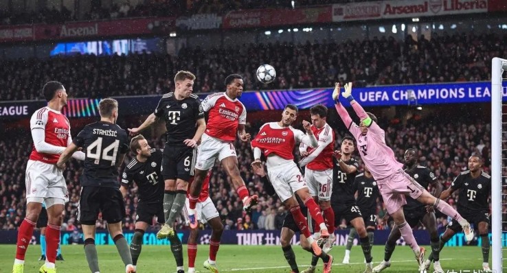 演员孙菲菲离婚4次才成功 称离婚后不想再假装幸福