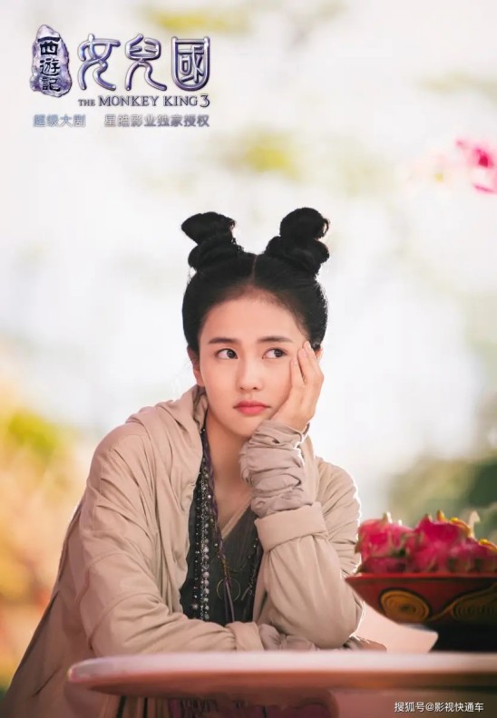65岁戴春荣近况通透美满！与丈夫恩爱四十载，儿女双全家庭和睦成人生赢家